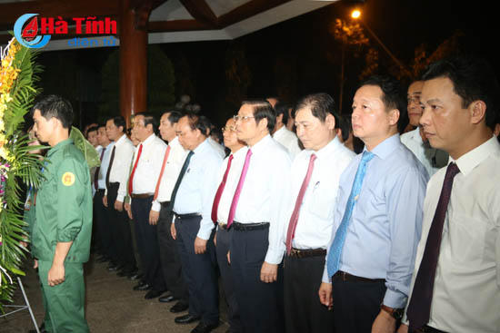 Thủ tướng Nguyễn Xuân Phúc tri ân liệt sỹ Ngã ba Đồng Lộc