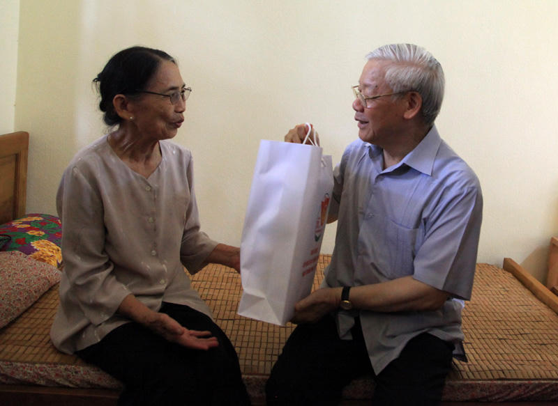 Tổng Bí thư: 'Lịch sử không bao giờ quên những người có công với đất nước'