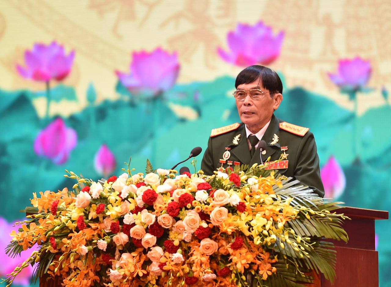 Các anh hùng liệt sĩ, thương binh đã làm rạng rỡ dân tộc, vẻ vang giống nòi