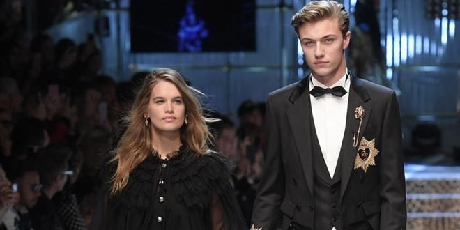 ‘Hoàng tử làng mẫu’ làm bố ở tuổi 19