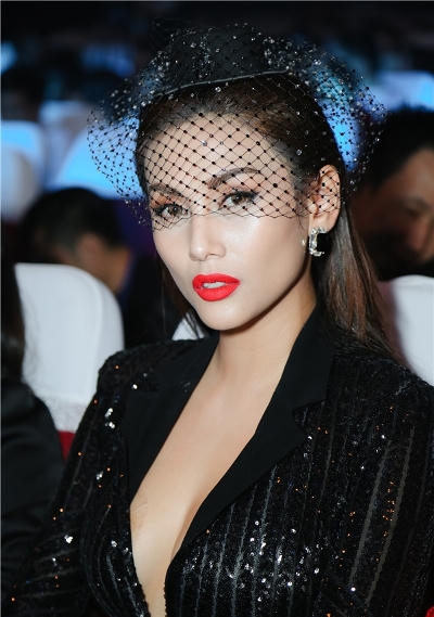 Võ Hoàng Yến: 'Tôi muốn lấy chồng nhưng lại sợ sinh con'