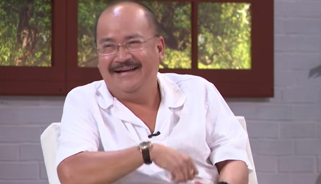 Nghệ sĩ Hoàng Sơn kể chuyện qua lại với người yêu cũ khi vợ sinh con