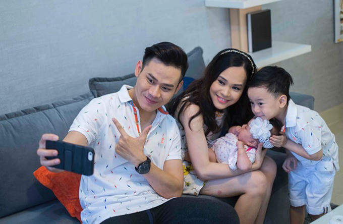 MC Hồng Phúc suýt mất con trai khi mới chào đời