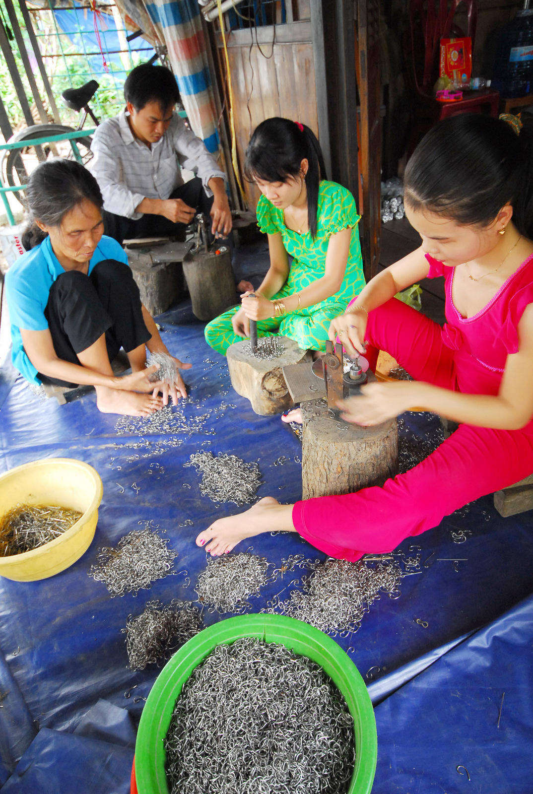 Làng nghề hồi sinh náo nức chờ 'hốt tiền' mùa lũ lớn ĐBSCL