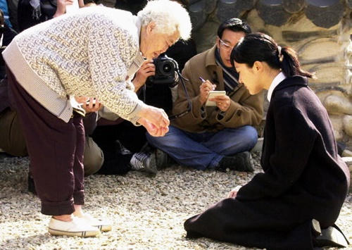 'Hiếu Kiêng' Lee Seung Yeon - từ minh tinh Hàn Quốc đến kẻ tội đồ