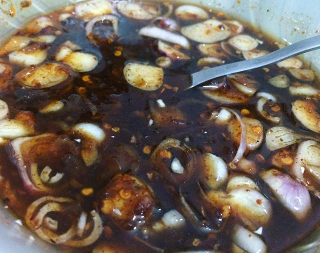 Bán cả tạ xoài cóc một ngày chỉ nhờ “nước chấm thần thánh”