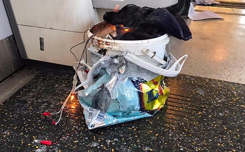 Nổ trên tàu điện ngầm London, cảnh sát khuyến cáo tránh đến ga Parsons Green