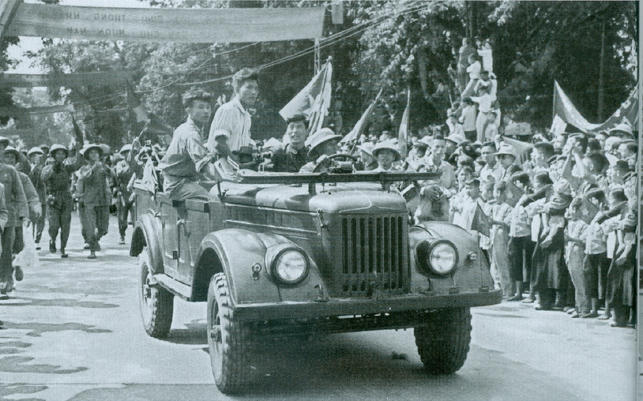 Những khoảnh khắc lịch sử ngày Giải phóng Thủ đô 