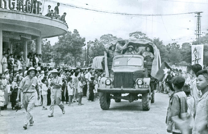 Những khoảnh khắc lịch sử ngày Giải phóng Thủ đô 