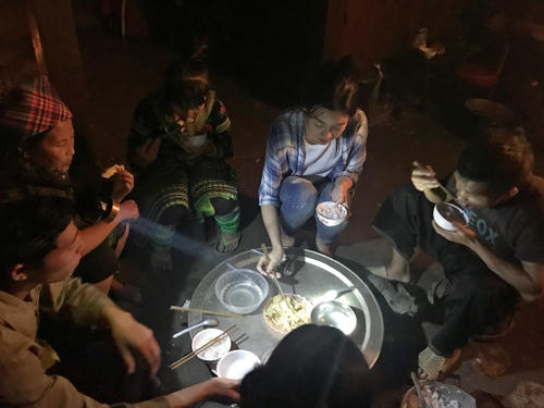 hoa-hau-my-linh-bi-mac-ket-vi-lu-lut-o-yen-bai-1