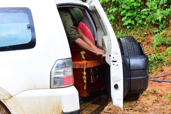 Hơn 30 người Hòa Bình thiệt mạng, đang bới đất đá tìm kiếm 10 nạn nhân