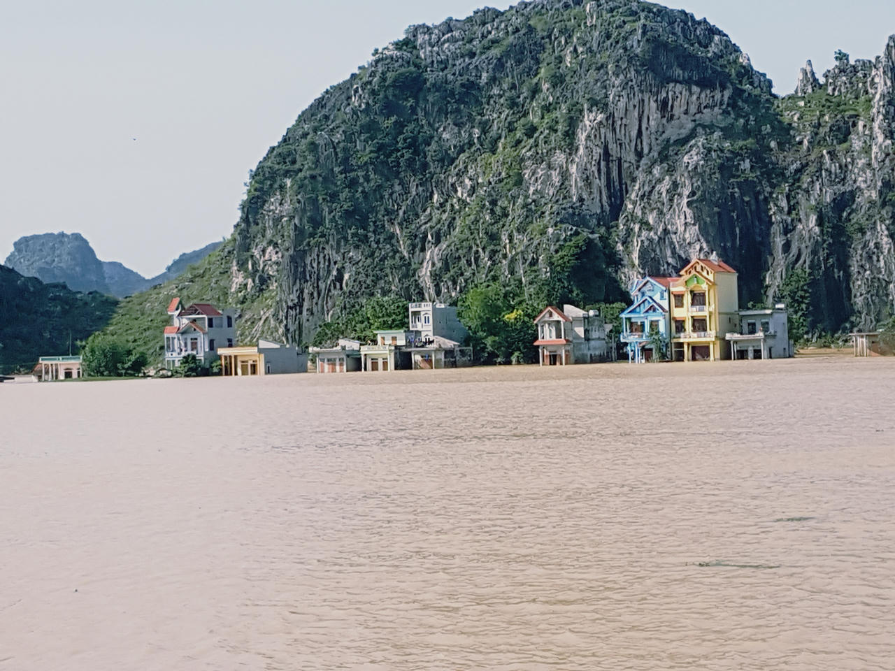 Yêu cầu sớm đưa người dân Ninh Bình trở lại cuộc sống bình thường