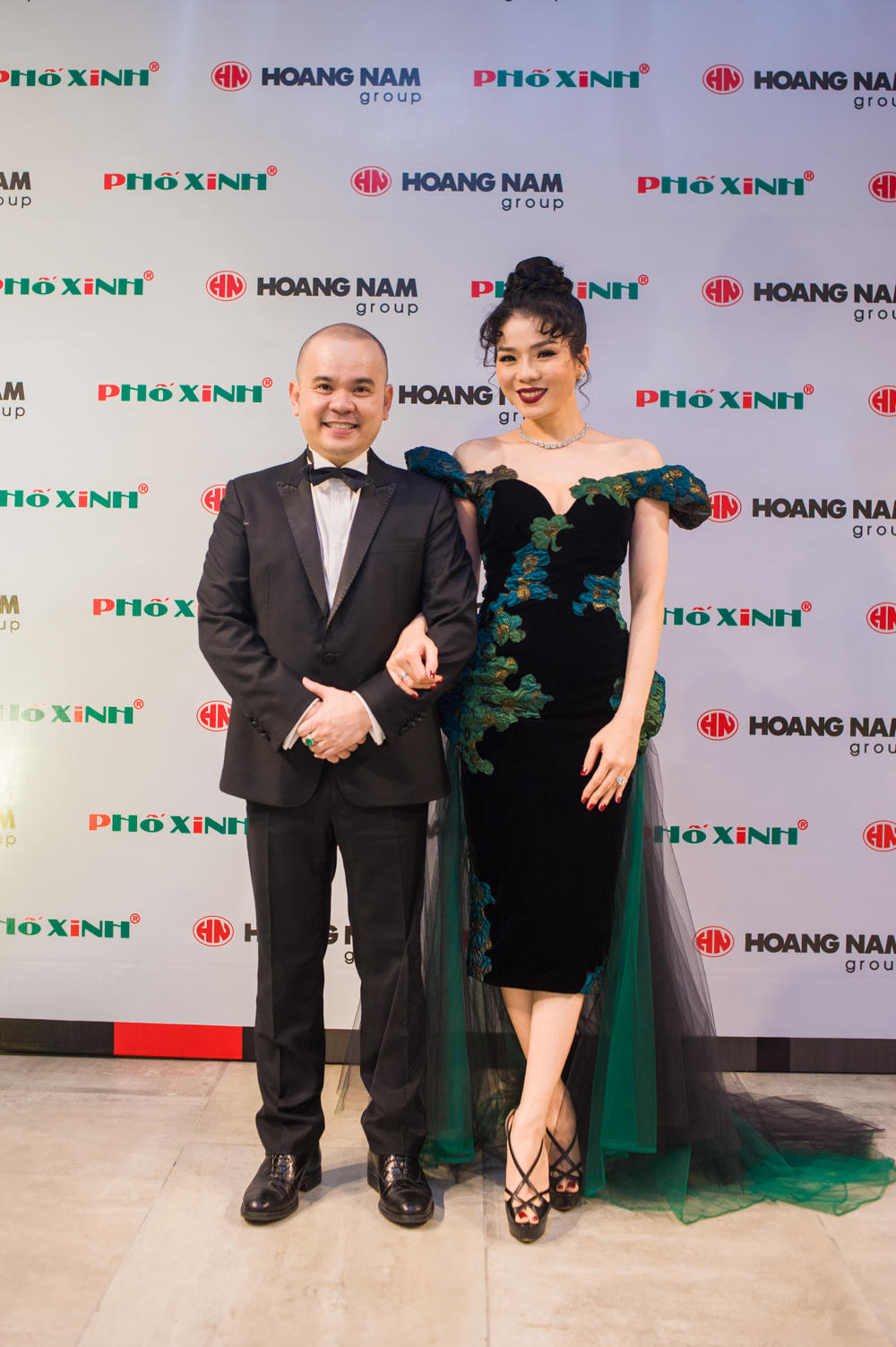 Ngọc Trinh cùng nhiều 'sao' khoe dáng tại Hà Nội