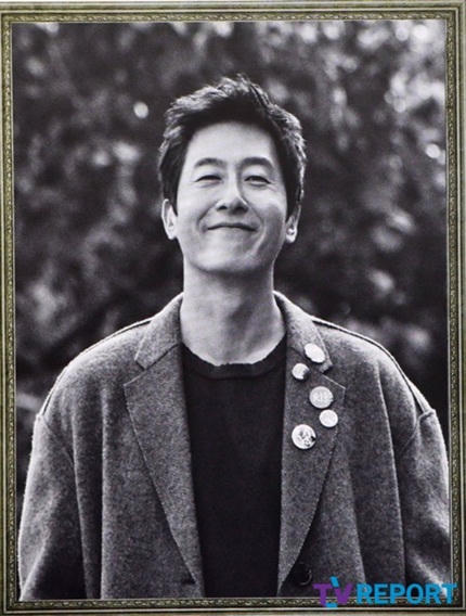 Theo Daum, nhiều người bật khóc khi thấy nụ cười của Kim Joo Hyuk trên di ảnh.
