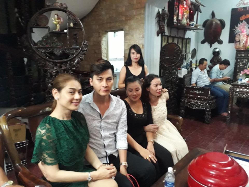 lam khanh chi thoang chut lo lang truoc dem tan hon voi chong tre hinh anh 3