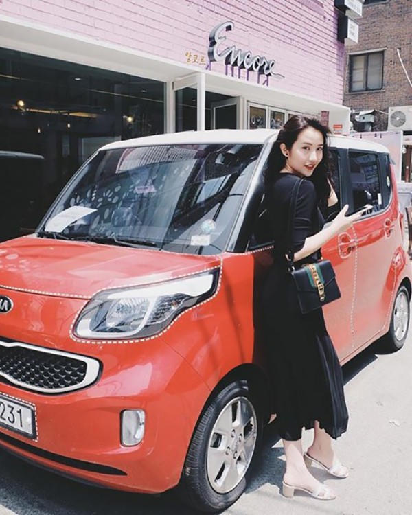 Bất ngờ với nhan sắc thuở xưa của bạn gái mới thiếu gia Phan Thành