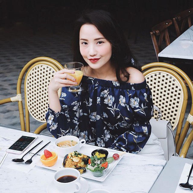 Các tài khoản của cô nàng luôn nhận được sự theo dõi lớn từ cộng đồng mạng.