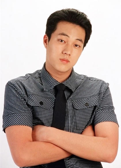 so-ji-sub-quy-ong-doc-than-dat-gia-xu-han
