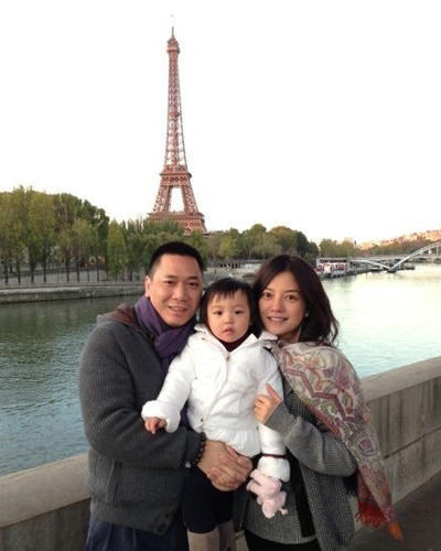 Chồng Triệu Vy tuyên bố không đứng sau vợ nữa