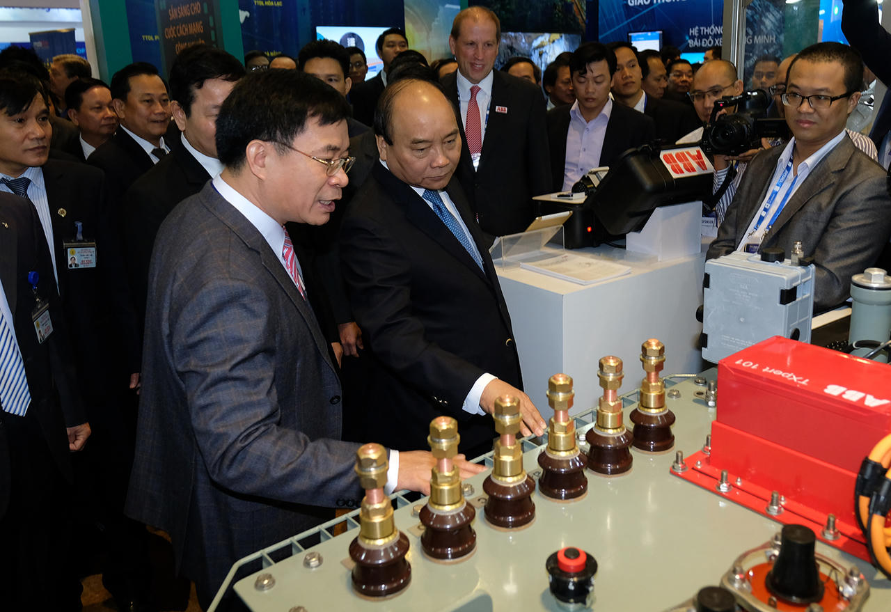 3 câu hỏi lớn chờ lời giải của Thủ tướng Nguyễn Xuân Phúc