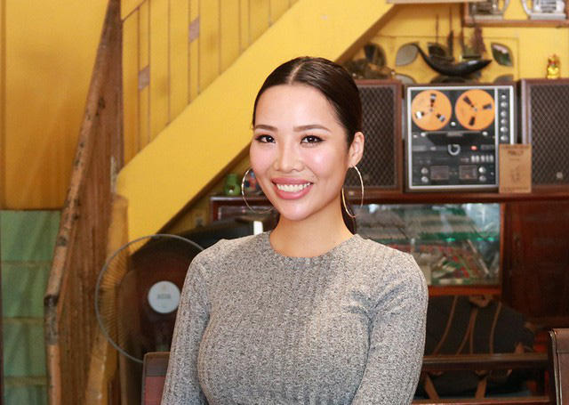 Hiện Kiko Chan là MC của một kênh truyền hình