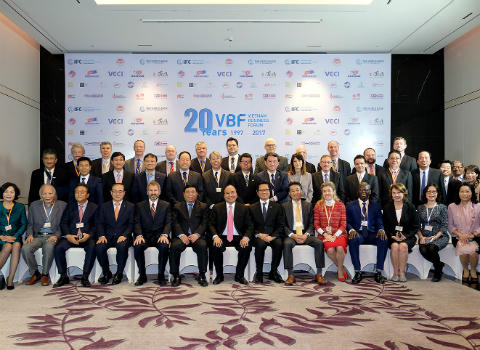 Thủ tướng Nguyễn Xuân Phúc: Mỗi đồng vốn đầu tư là 'lá phiếu' ủng hộ Chính phủ