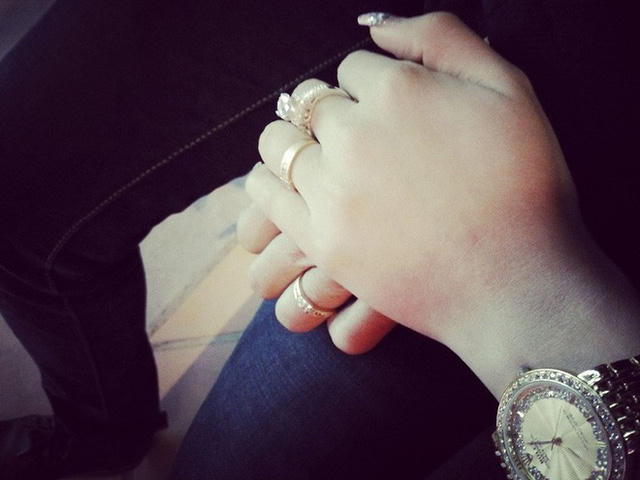 Chuyện nghẹn lòng của người vợ trẻ đột ngột mất chồng