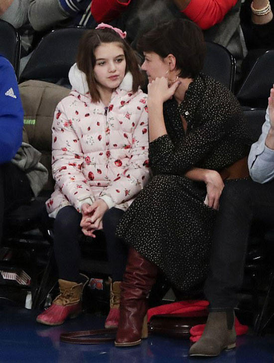 suri-cruise-lon-bong-nhu-thieu-nu-1