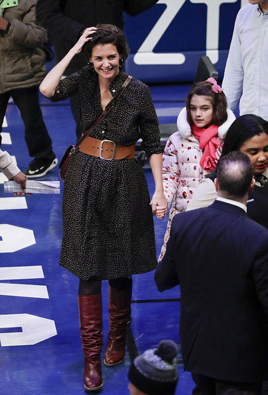 suri-cruise-lon-bong-nhu-thieu-nu-8