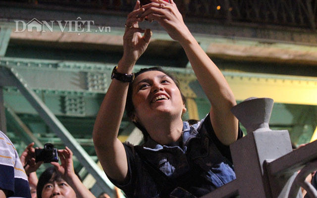 Xem pháo hoa độc đáo kiểu người Sài Gòn