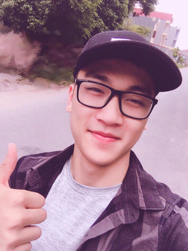 Tuấn Anh - thanh niên vừa được mẹ lên mạng tuyển người yêu giúp. Ảnh: Facebook