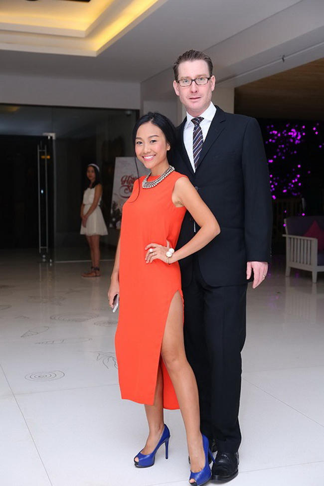 nhung cap "dua lech" trong showbiz viet hinh anh 7