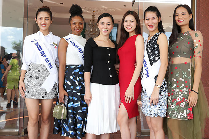 HHen Niê và hai Á hậu đọ sắc cùng Miss Universe 2008 Dayana Mendoza - 9