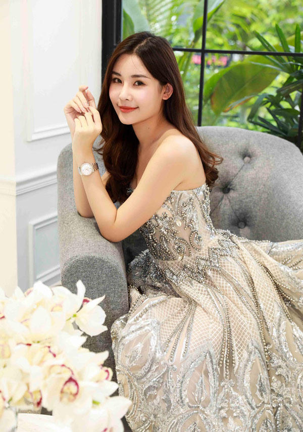 Ngân Anh xin giữ im lặng trước thông tin bị huỷ danh hiệu Hoa hậu Đại dương 2017.