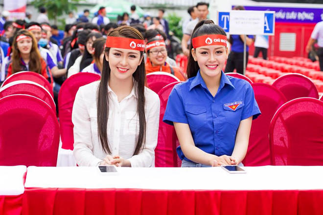 Á hậu 2 nói gì trước đề nghị tước vương miện Hoa hậu Đại dương?