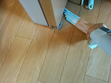 Công dụng bất ngờ của ống hút gắn vào máy hút bụi - 4