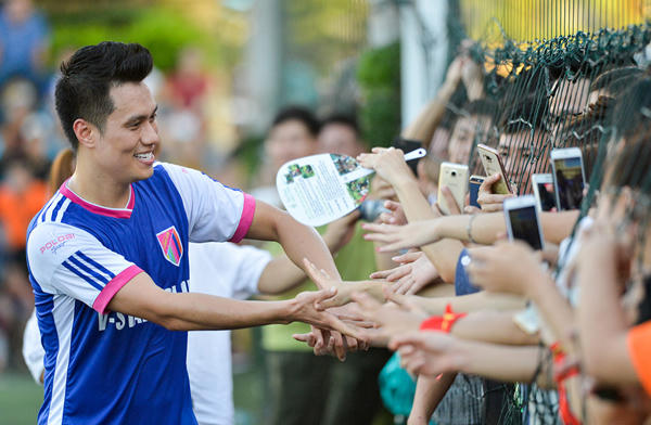 Diễn viên Việt Anh rất tự hào vì các cầu thủ U23 đã làm lên lịch sử của bóng đá Việt Nam.