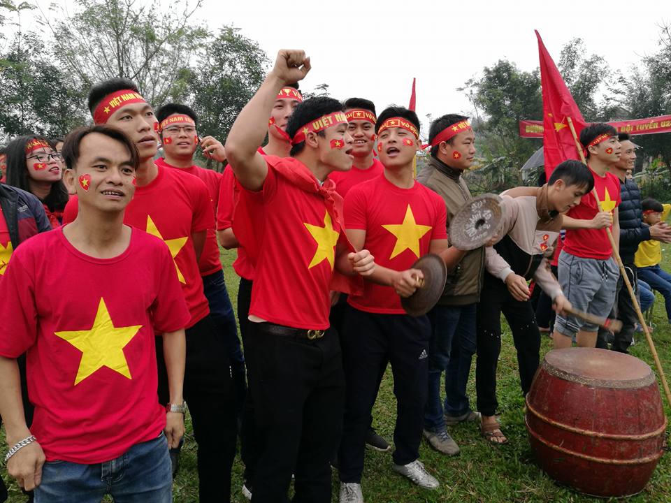 truc tiep tai nha quang hai: quang hai ghi ban, san van dong thon nhu "no tung" hinh anh 13