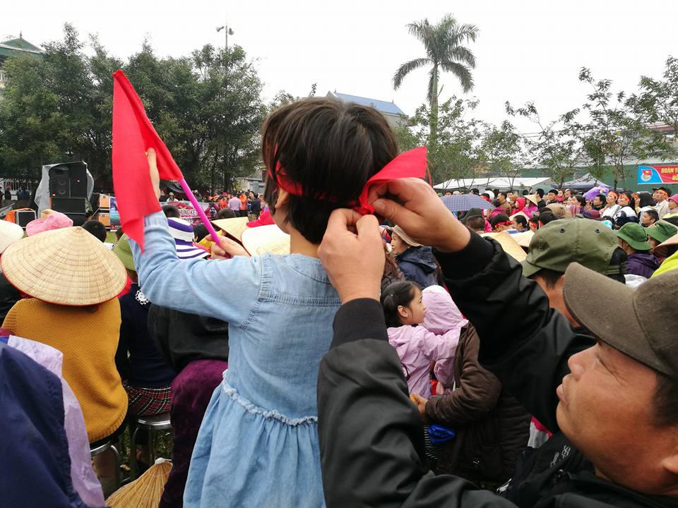 truc tiep tai nha quang hai: quang hai ghi ban, san van dong thon nhu "no tung" hinh anh 8