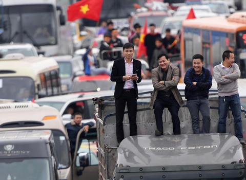 Vỡ hòa cảm xúc trước những hình ảnh đầu tiên về U23 tại Hà Nội