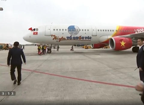 Vỡ hòa cảm xúc trước những hình ảnh đầu tiên về U23 tại Hà Nội