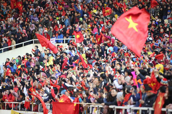 Vinh danh U23 Việt Nam trong tiếng hò reo của hàng vạn người