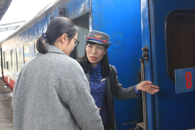 {title} Góc khuất nghề, Đường sắt, Tiếp viên tàu