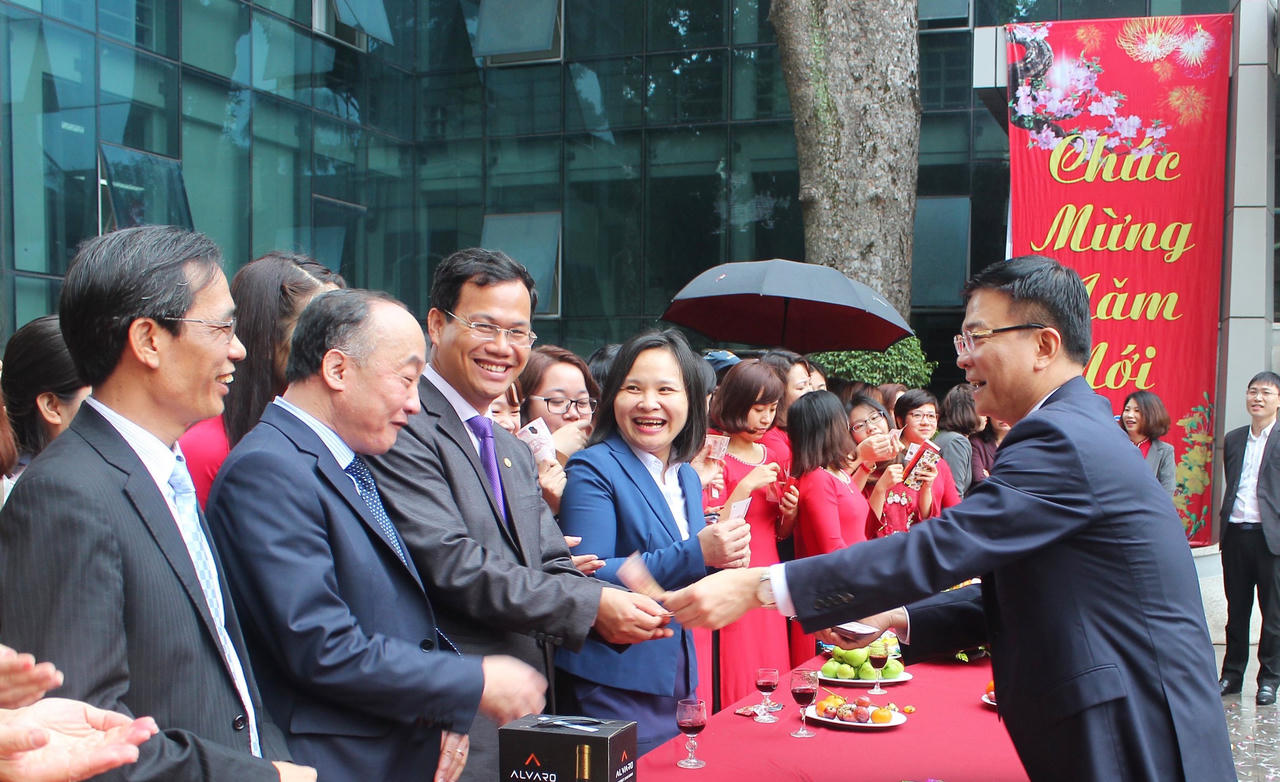 Bộ Tư pháp khởi đầu năm làm việc bằng Tết trồng cây