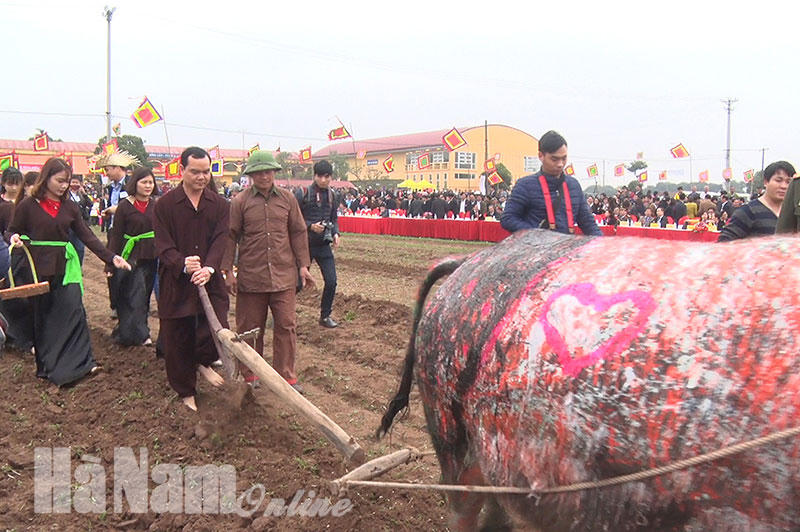 Long trọng Lễ hội Tịch điền Đọi Sơn xuân Mậu Tuất