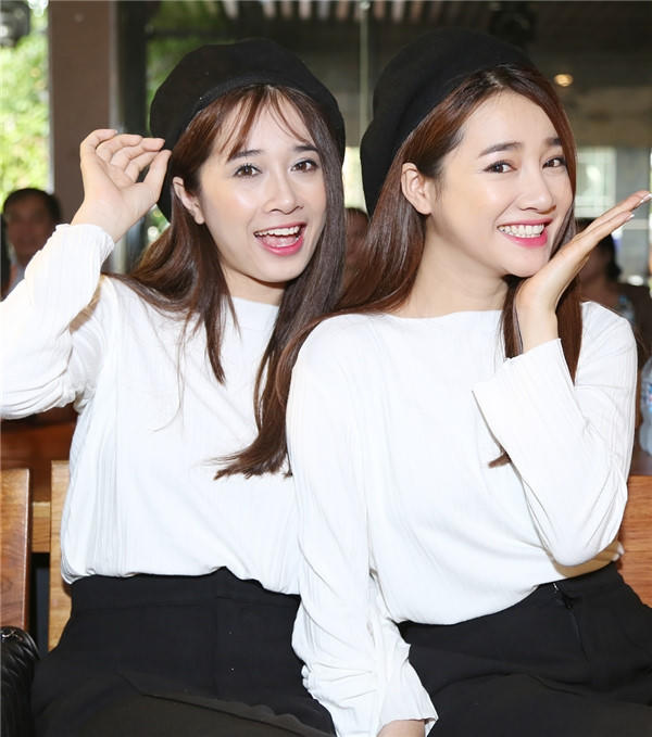 Em gái 'lên tiếng' về mối quan hệ giữa Nhã Phương và Trường Giang 