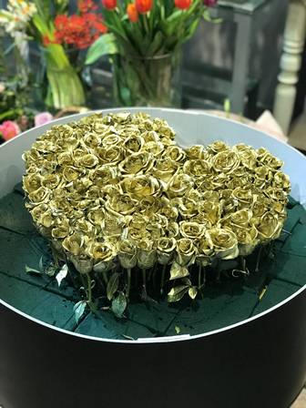 Quà tặng 8/3: Đại gia tặng vợ bó hoa hồng 300 bông, giá 30 triệu hình ảnh 2 qua tang 8/3: dai gia tang vo bo hoa hong 300 bong, gia 30 trieu hinh anh 2