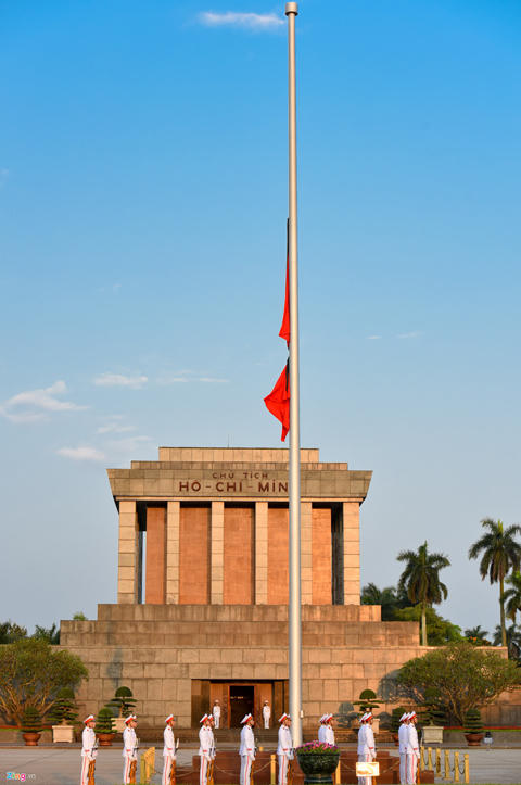 Lễ thượng cờ rủ quốc tang nguyên Thủ tướng Phan Văn Khải