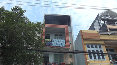 Rơi tàn thuốc vào nệm khi ngủ trưa gây cháy nhà
