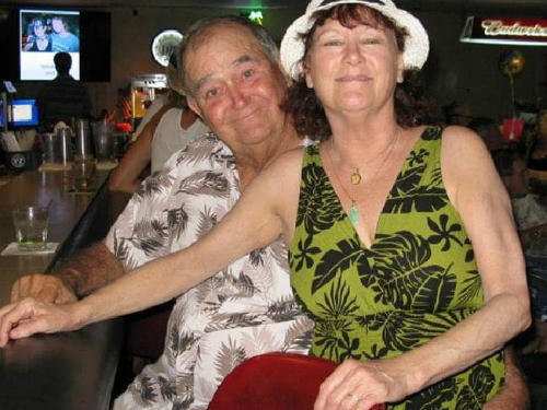 Sue và Pete đã mong muốn được tới ngắm rặng san hô nổi tiếng của Australia từ rất lâu. Do đó, sau khi kết hôn, cả hai đã tới đây để hưởng tuần trăng mật. Ảnh: News.